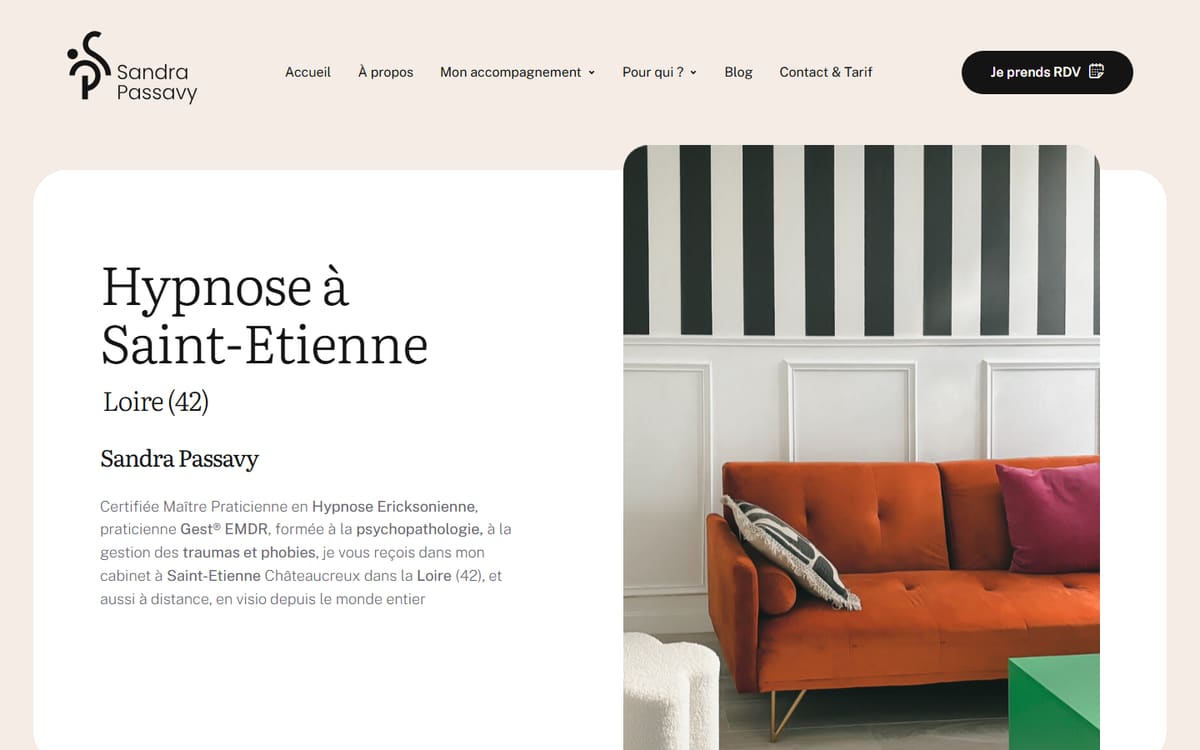 Capture de la page d’accueil du site officiel de Sandra Passavy - Hypnose Saint-Etienne